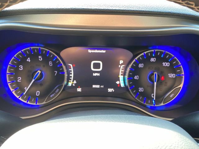 Used 2023 Chrysler Pacifica Touring-L w/ S Appearance Package image 18