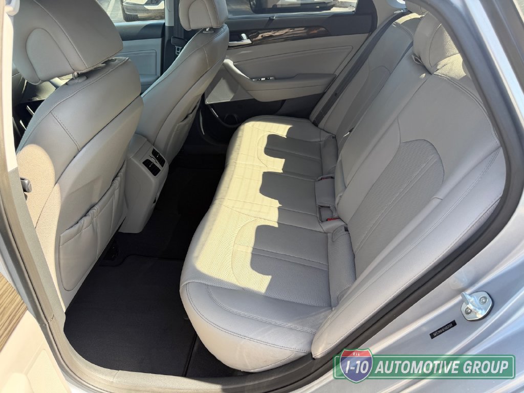 Used 2015 Hyundai Sonata Limited w/ Option Group 06 FWD image 28