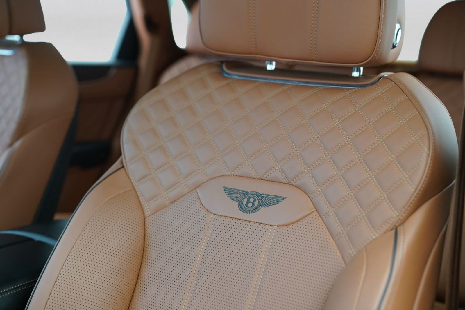 Used 2022 Bentley Bentayga Speed AWD/4WD image 12