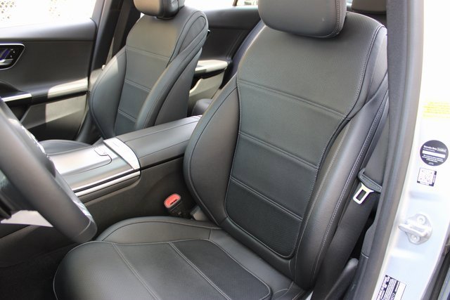Used 2023 Mercedes-Benz C 300 Sedan image 9