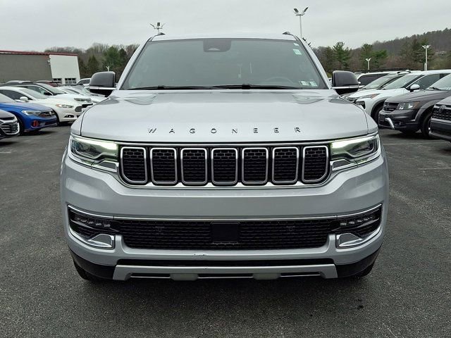 Certified 2024 Jeep Wagoneer L Series II w/ Flexible Seating Group image 2