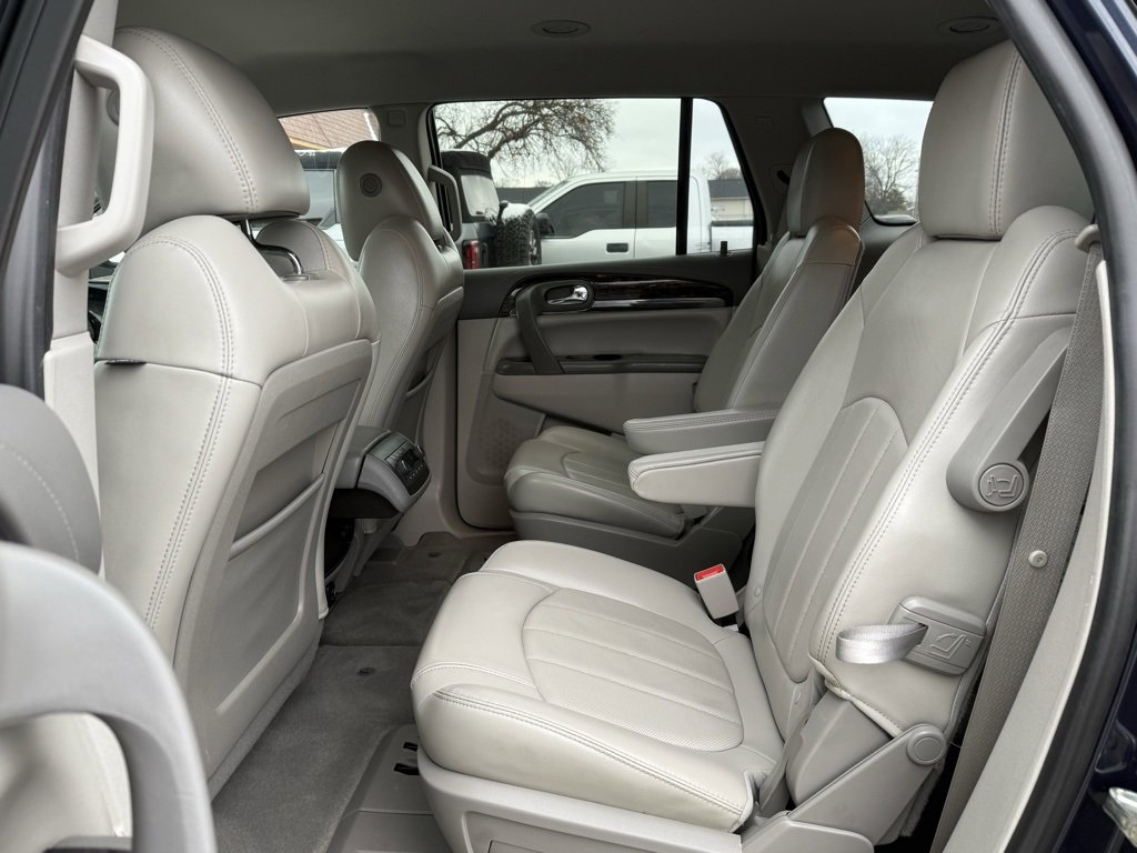 Used 2017 Buick Enclave Premium image 14