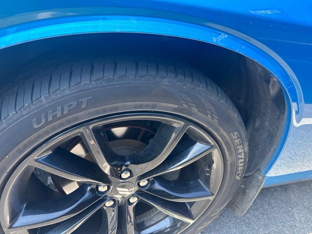 Used 2018 Dodge Challenger SXT w/ Blacktop Package RWD image 7