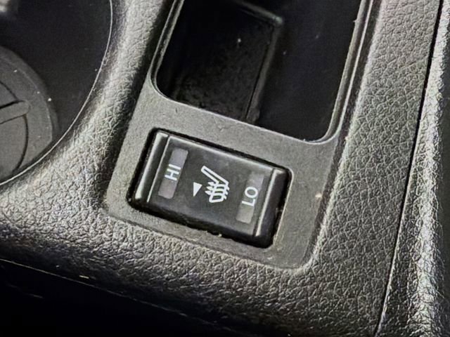Used 2020 Nissan Rogue SV FWD image 32