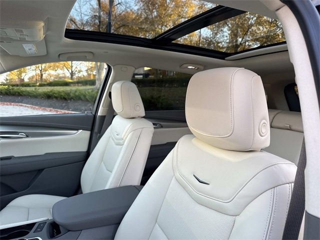 New 2026 Cadillac XT5 Premium Luxury image 17