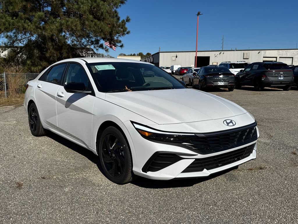 New 2026 Hyundai Elantra Sport image 7