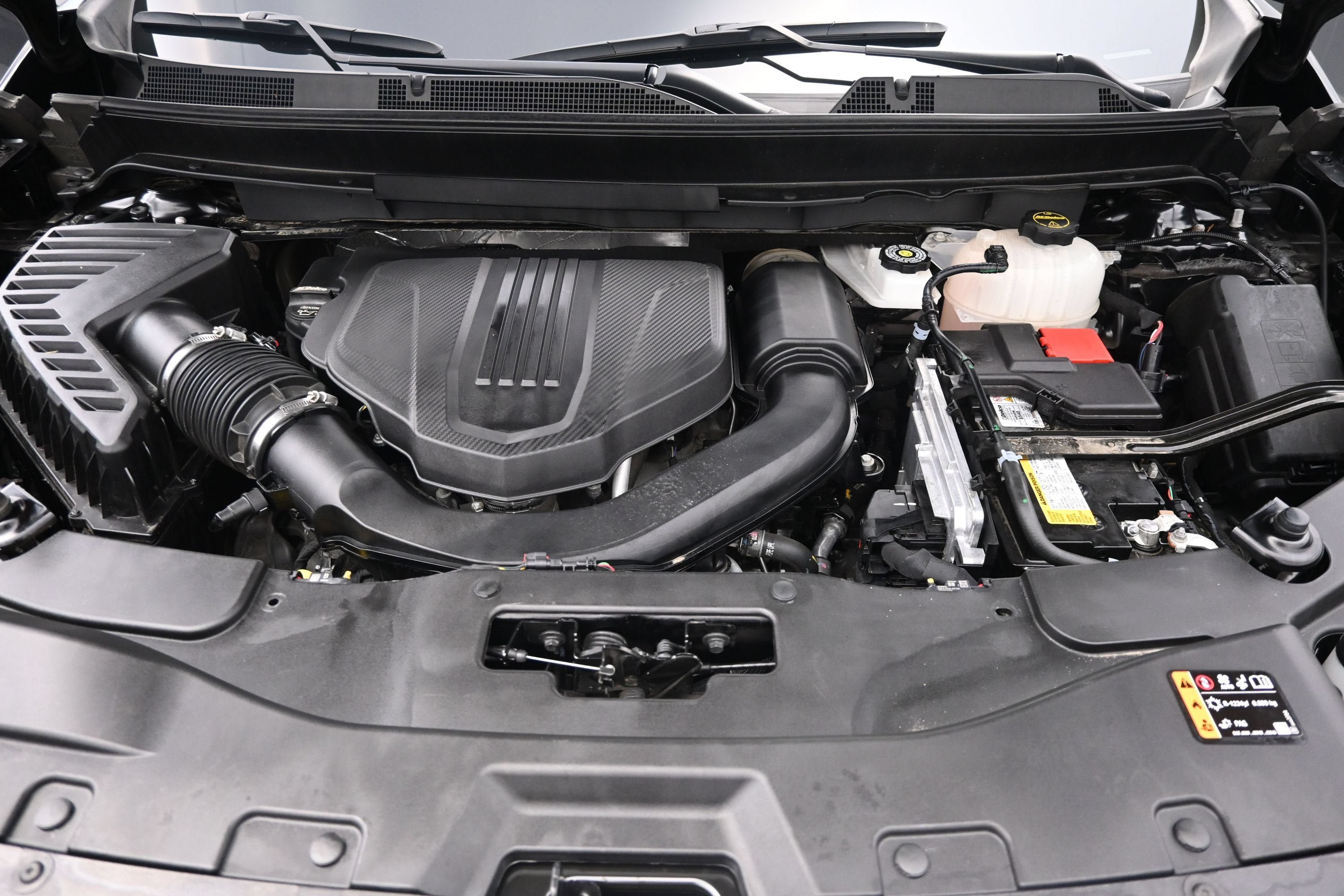 Certified 2024 Chevrolet Traverse LS FWD image 34