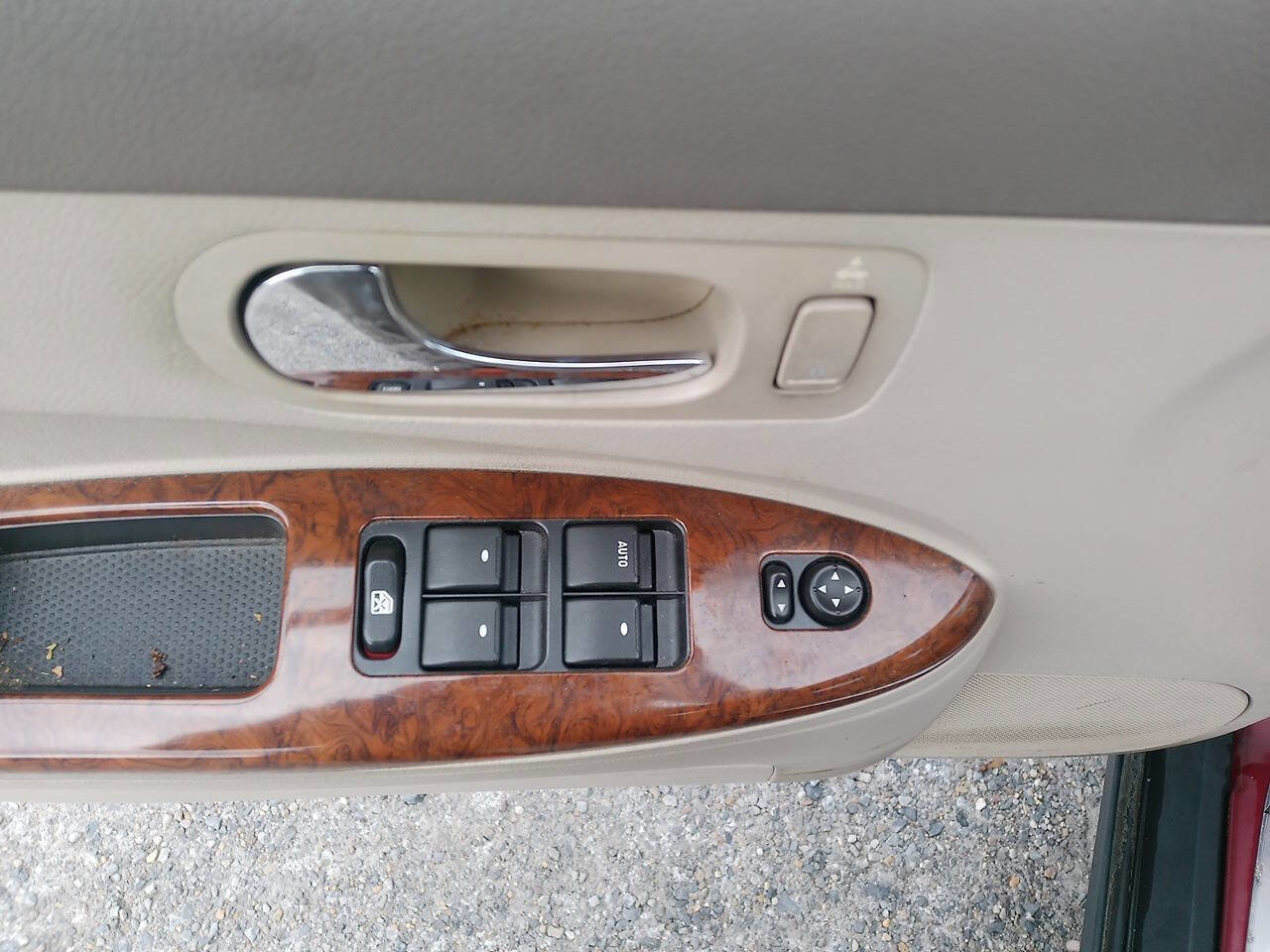 Used 2006 Buick LaCrosse CX FWD image 24