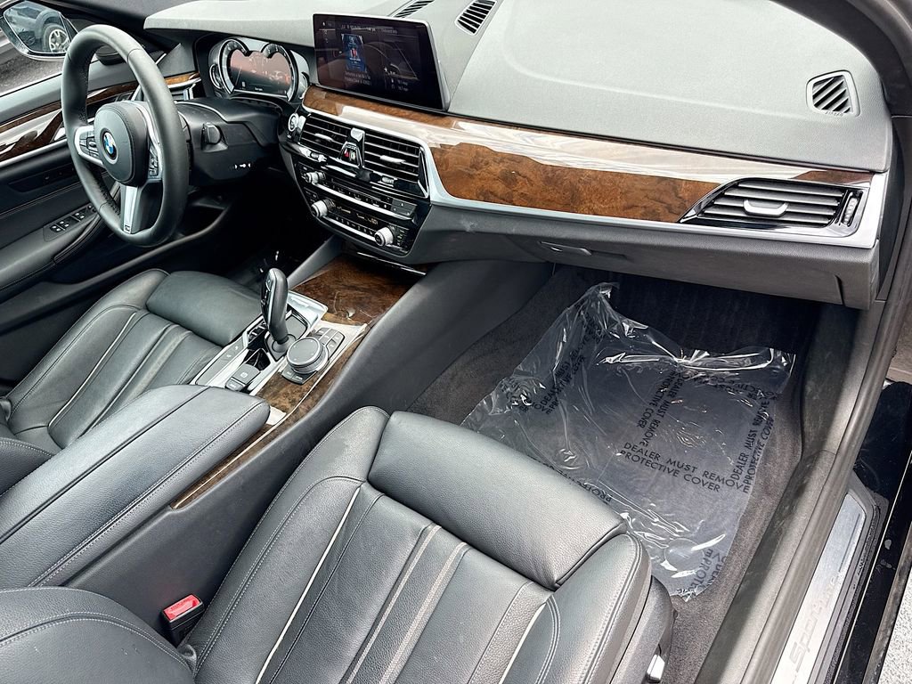 Used 2019 BMW 530i w/ Convenience Package RWD image 14