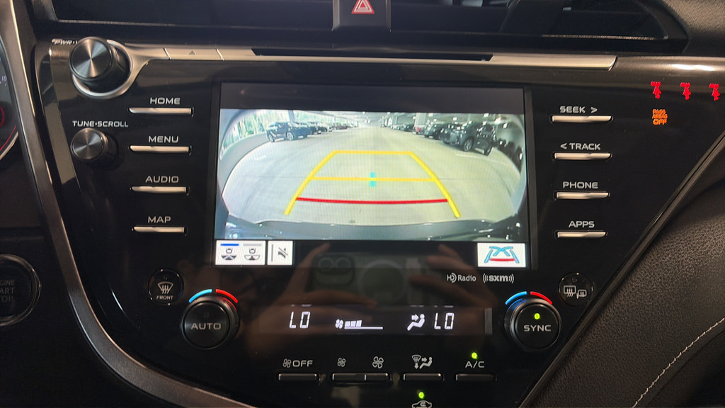 Used 2020 Toyota Camry XSE FWD image 29