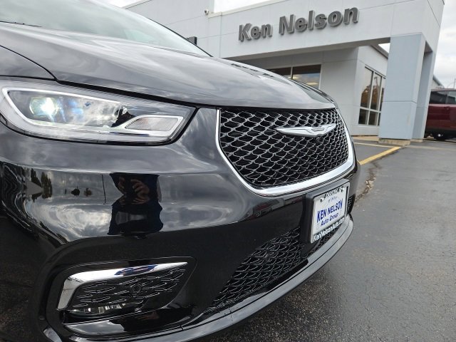 New 2026 Chrysler Pacifica Select image 16