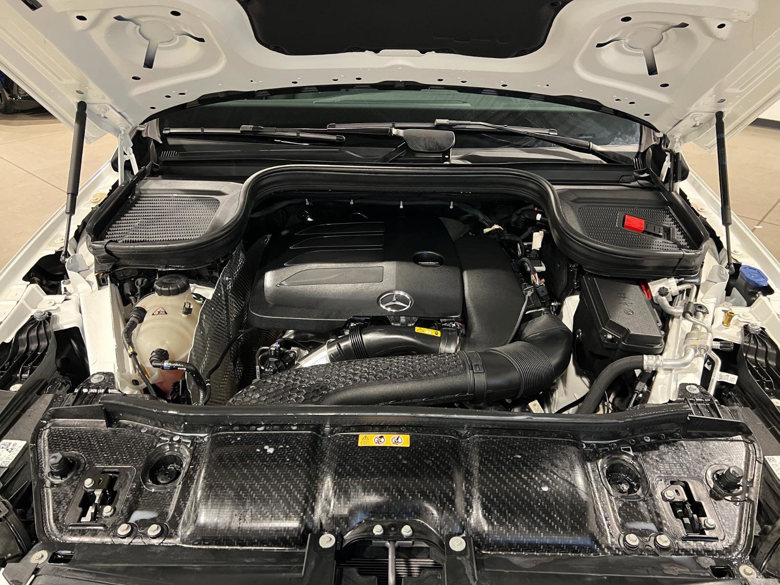 Used 2022 Mercedes-Benz GLE 350 4MATIC w/ AMG Line Exterior image 49