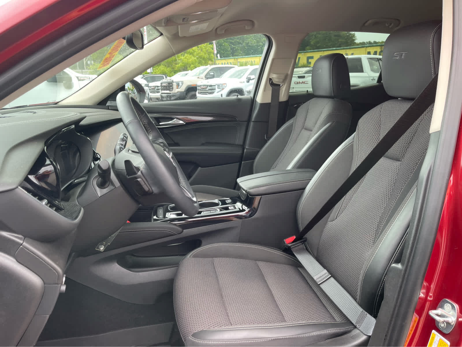 Used 2022 Buick Envision Preferred FWD image 15