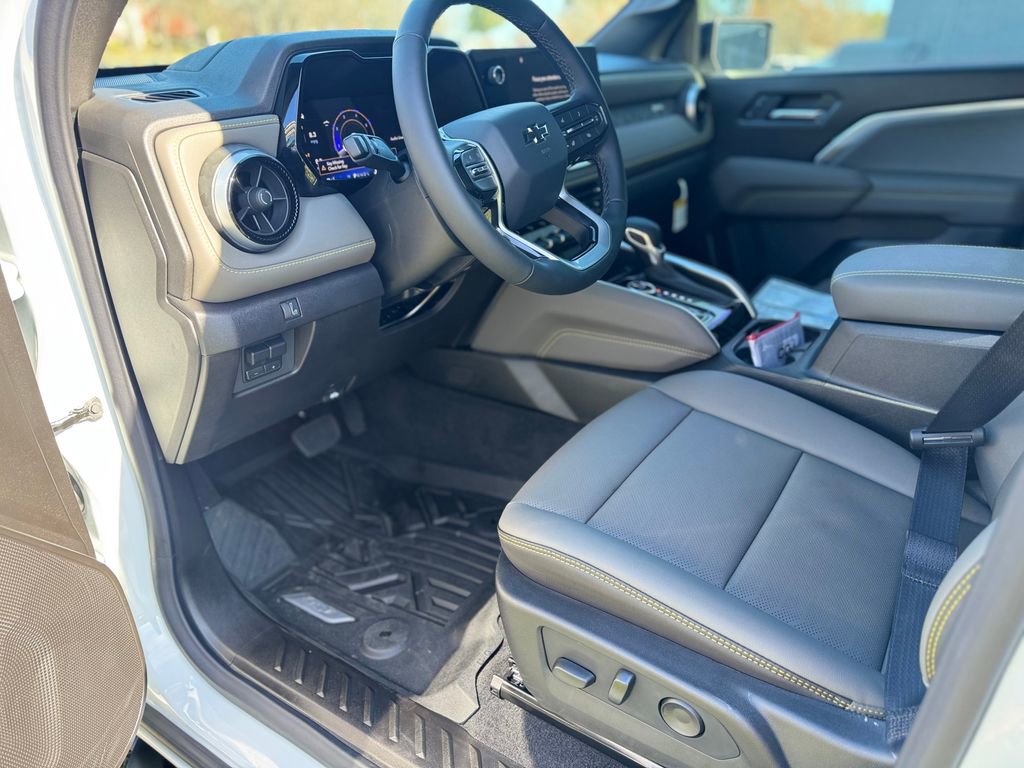 New 2026 Chevrolet Colorado ZR2 w/ Technology Package image 17