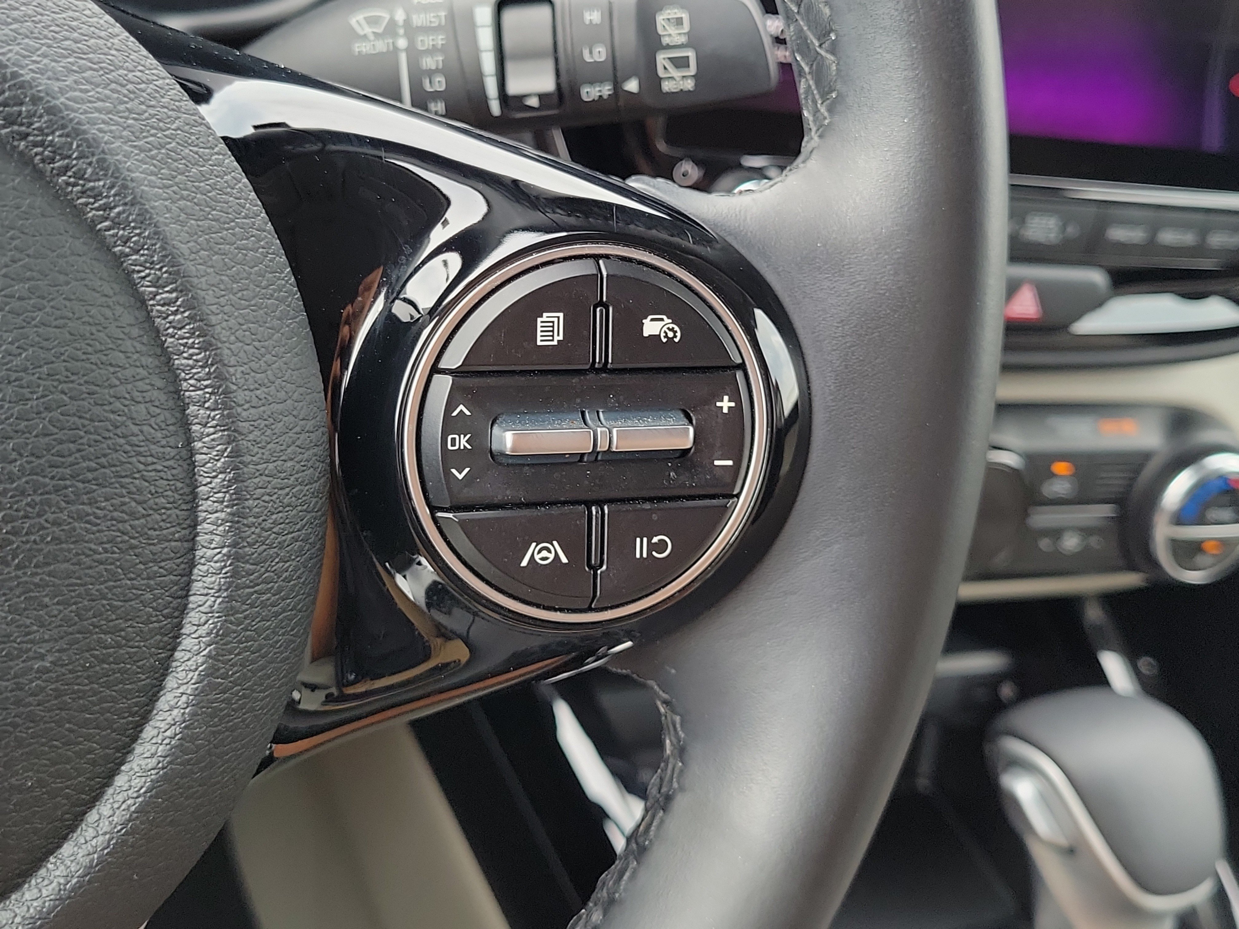 Used 2023 Kia Soul EX FWD image 25