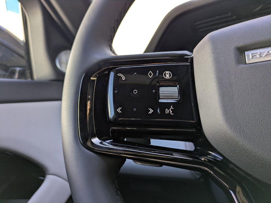 New 2026 Land Rover Range Rover Evoque Dynamic SE AWD/4WD image 27
