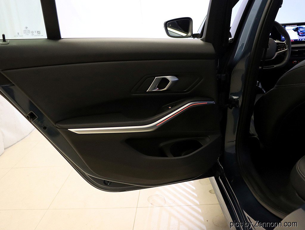 Certified 2025 BMW 330i xDrive Sedan image 28