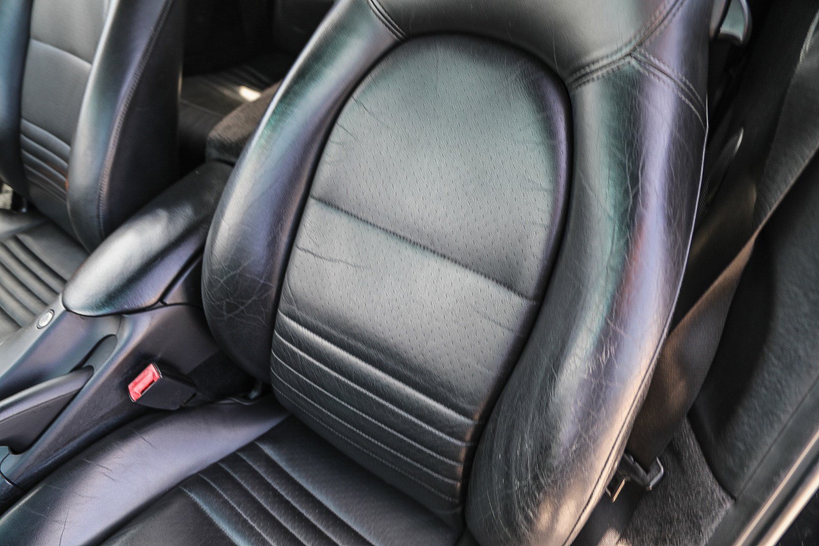Used 2000 Porsche 911 Carrera RWD image 23