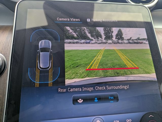 Used 2025 Mercedes-Benz GLC 300 4MATIC image 18