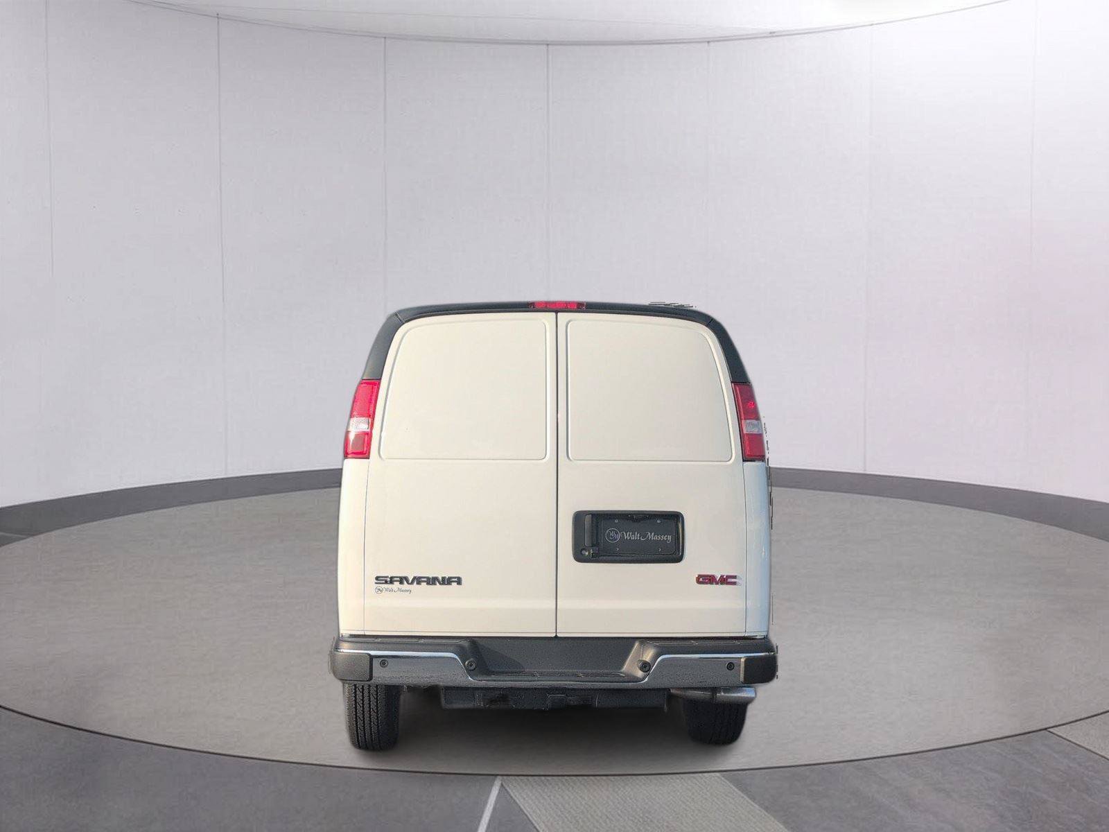 New 2026 GMC Savana 2500 w/ Driver Convenience Package RWD image 4