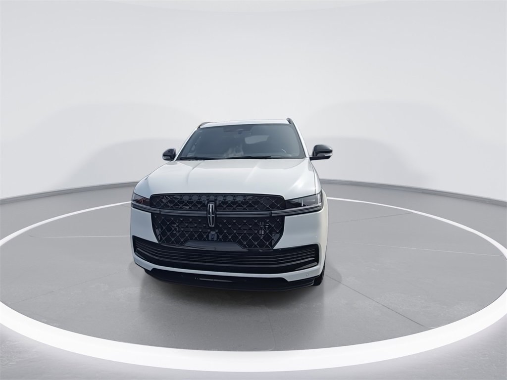 New 2025 Lincoln Navigator L Reserve w/ Jet Appearance Package image 3