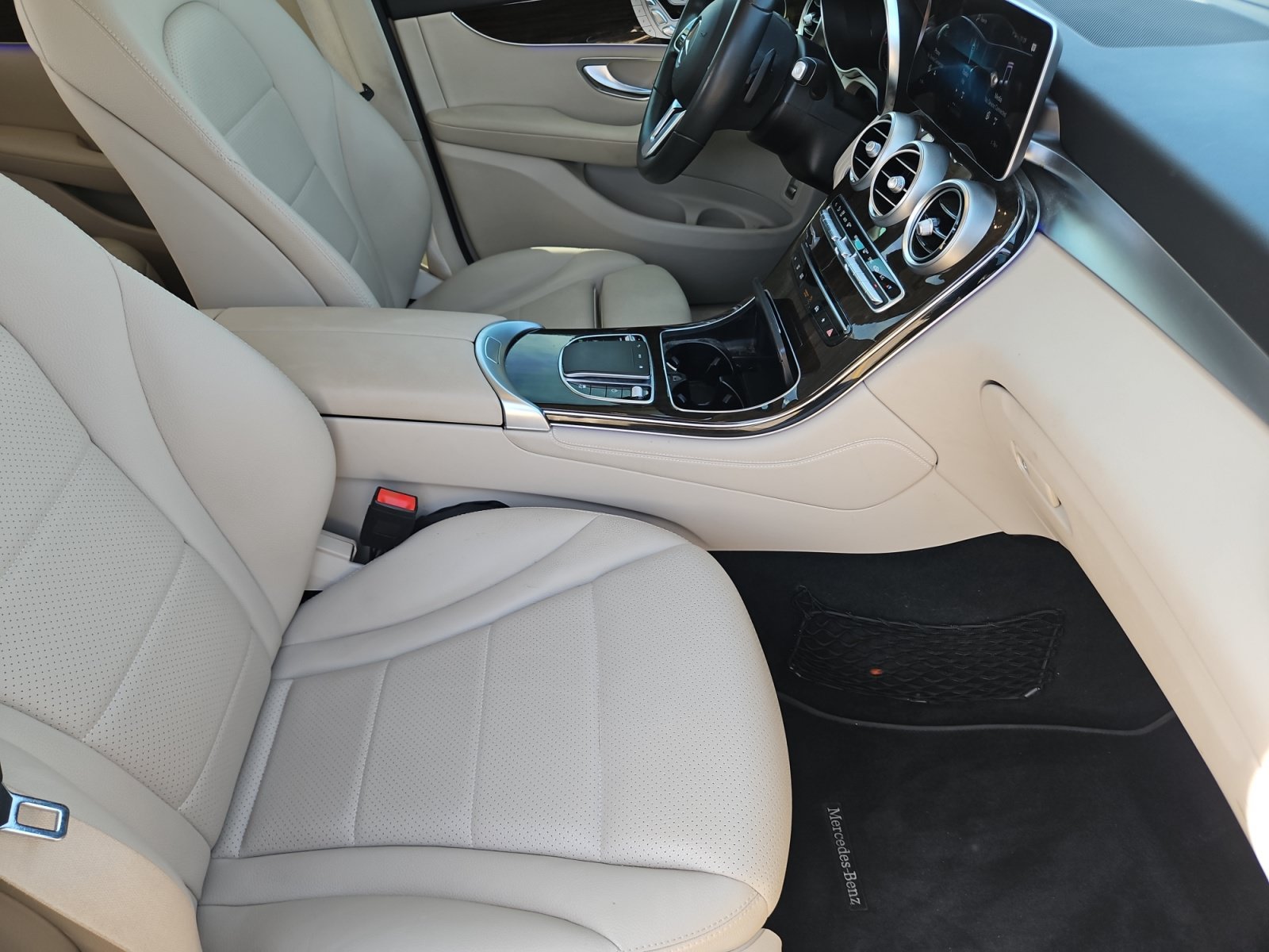 Certified 2020 Mercedes-Benz GLC 300 image 12
