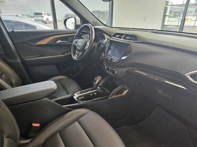 Used 2022 Chevrolet TrailBlazer ACTIV w/ Technology Package AWD/4WD image 12