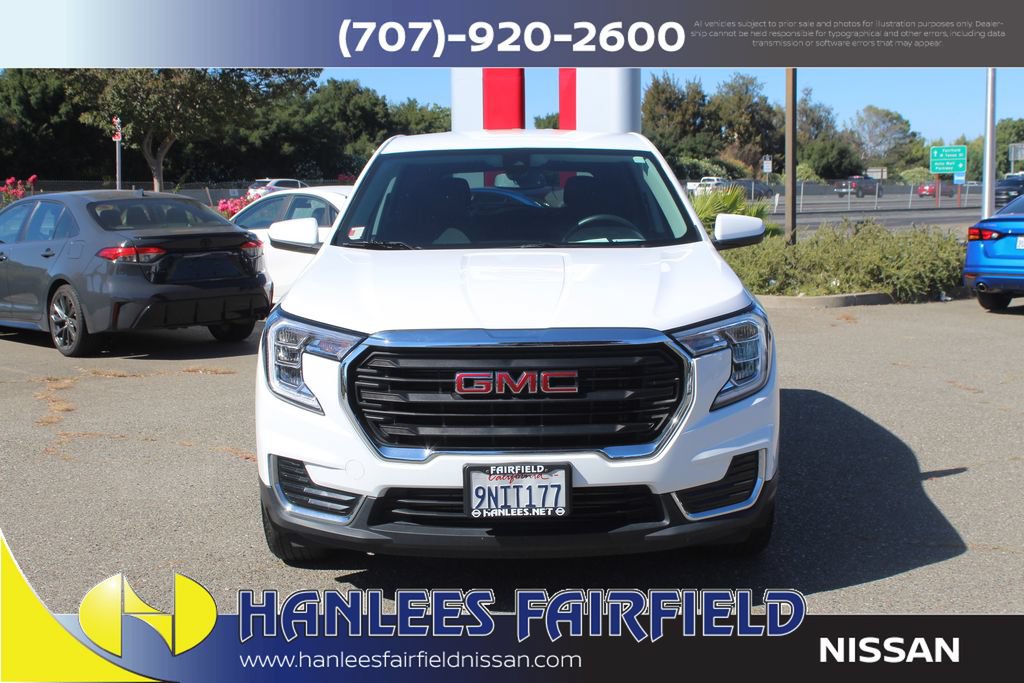 Used 2024 GMC Terrain SLE FWD image 4