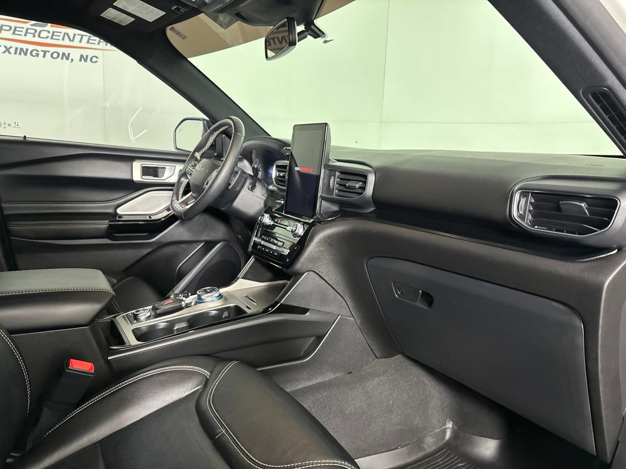 Used 2022 Ford Explorer ST w/ Equipment Group 401A AWD/4WD image 35