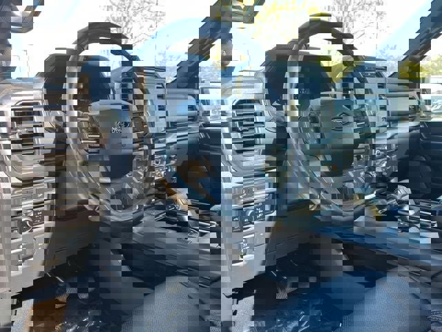 Certified 2024 Ford F150 Lariat image 25