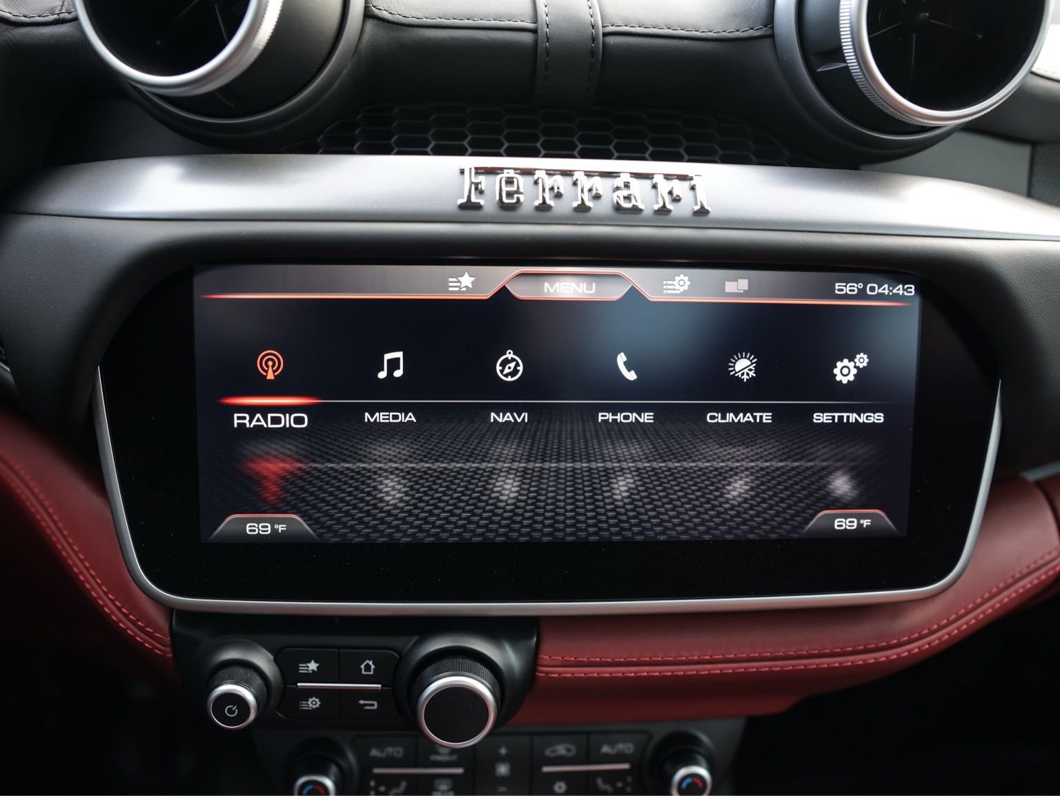 Used 2019 Ferrari Portofino image 19