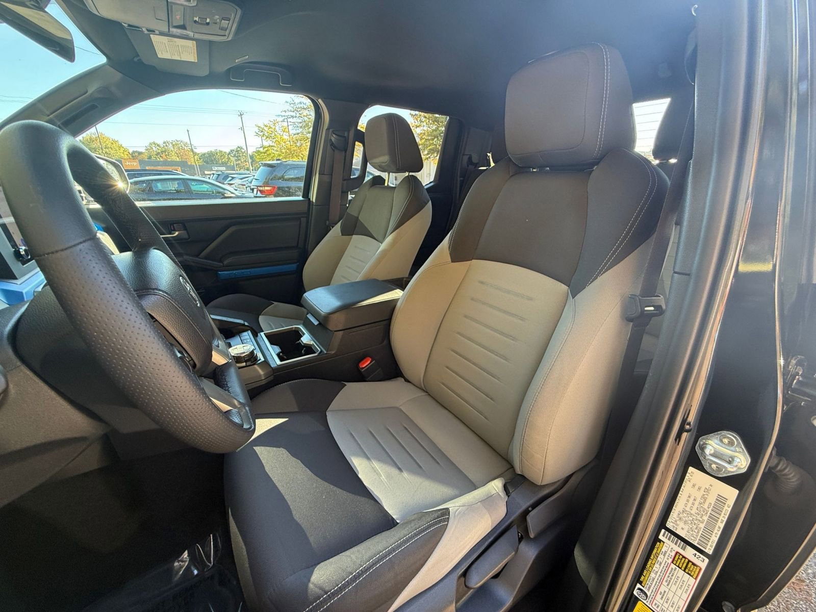 Used 2025 Toyota Tacoma TRD Off-Road image 36