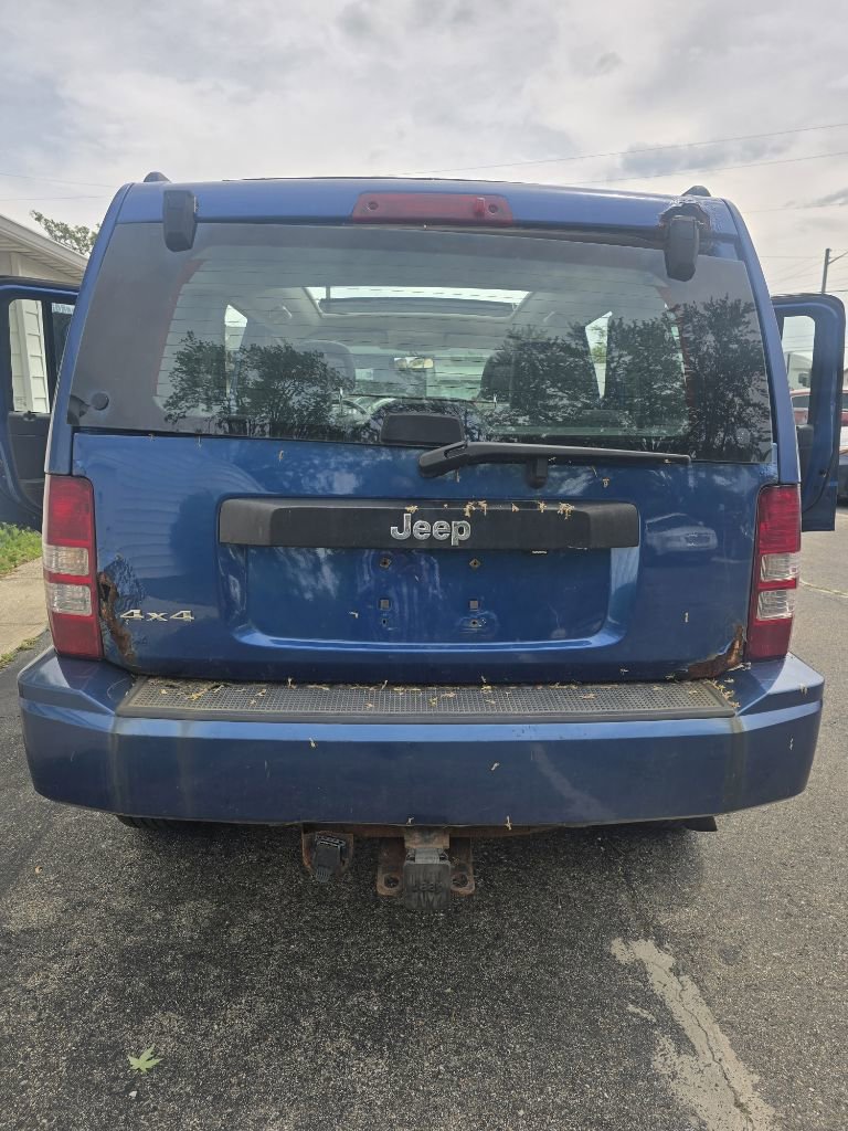 Used 2010 Jeep Liberty 4WD Sport image 36