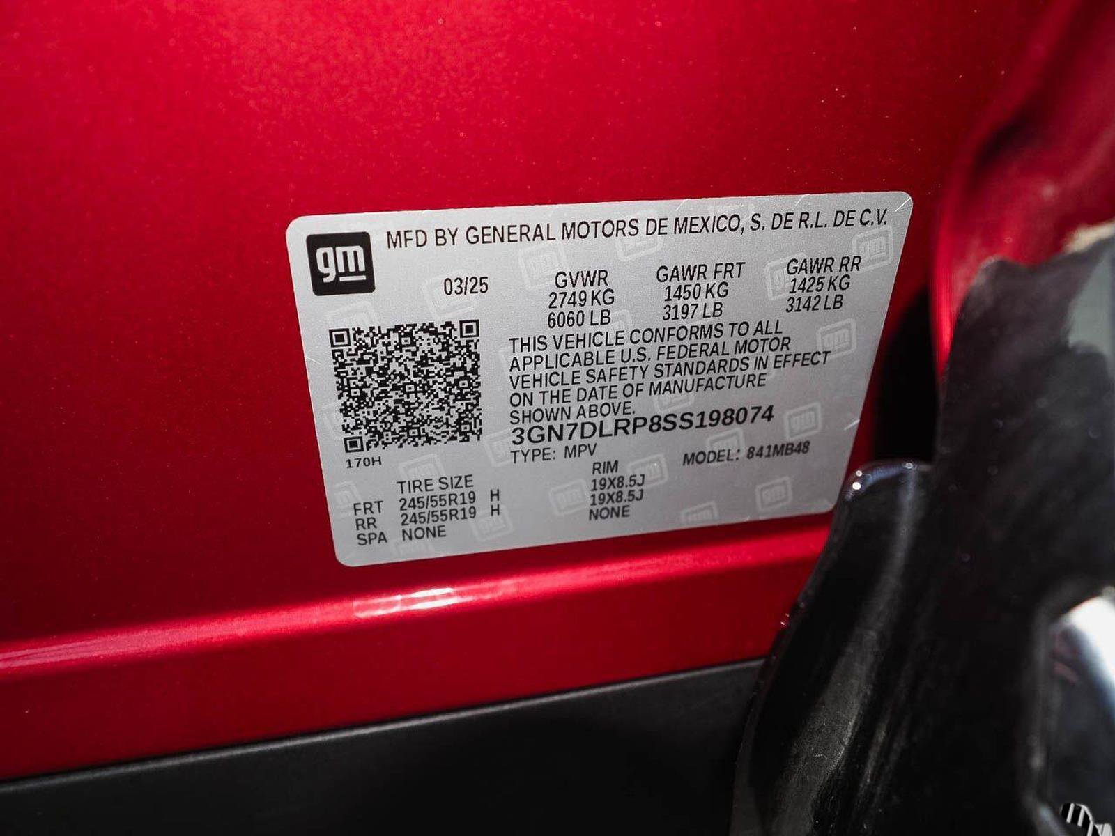 Certified 2025 Chevrolet Equinox EV LT w/ Convenience Package FWD image 37