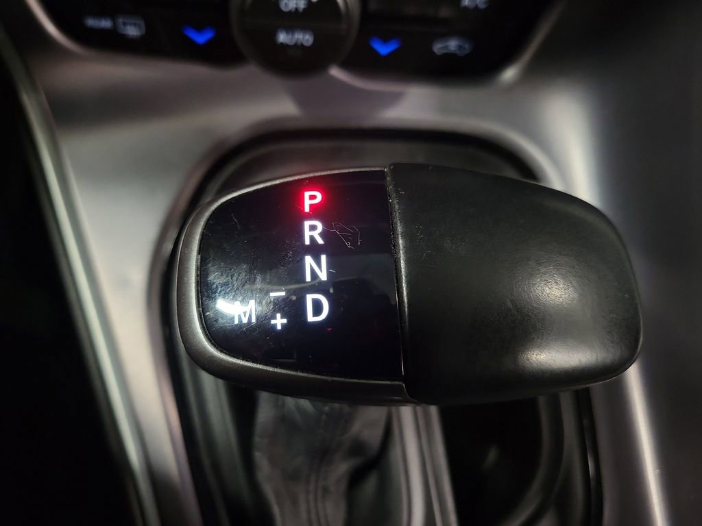 Used 2019 Dodge Challenger SXT image 16