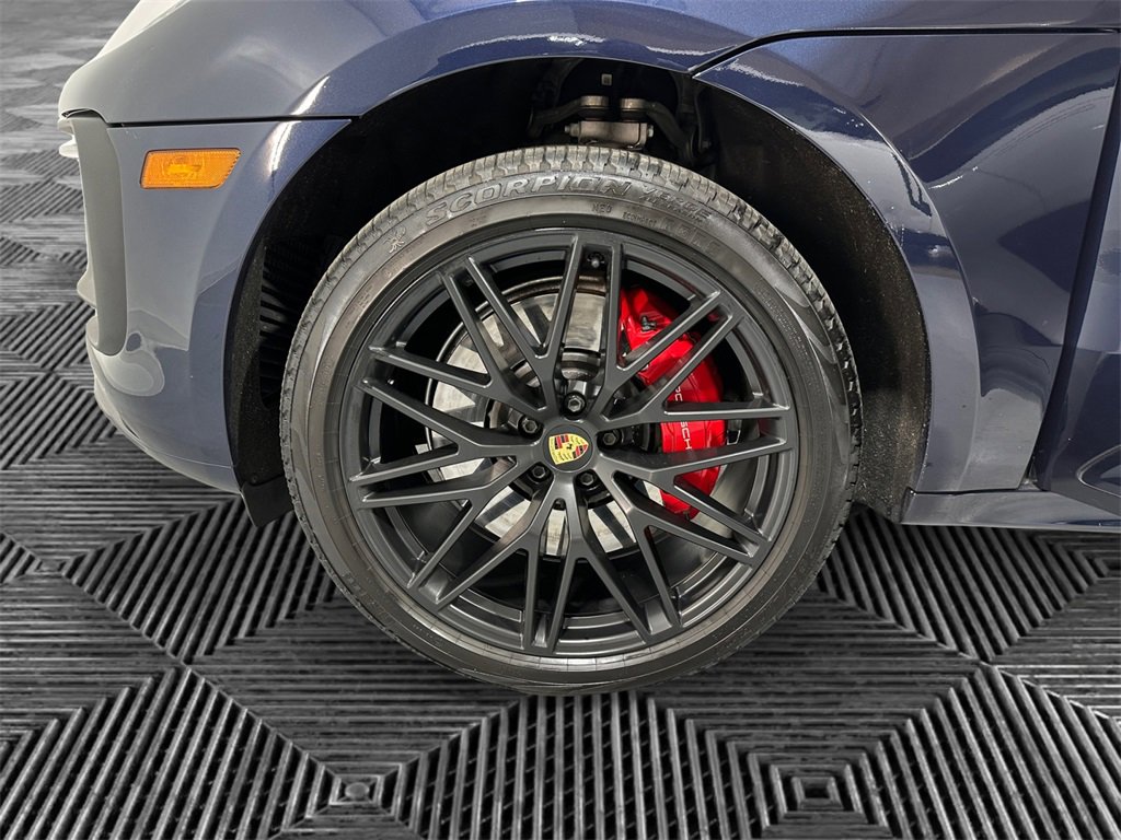 Used 2023 Porsche Macan GTS image 14
