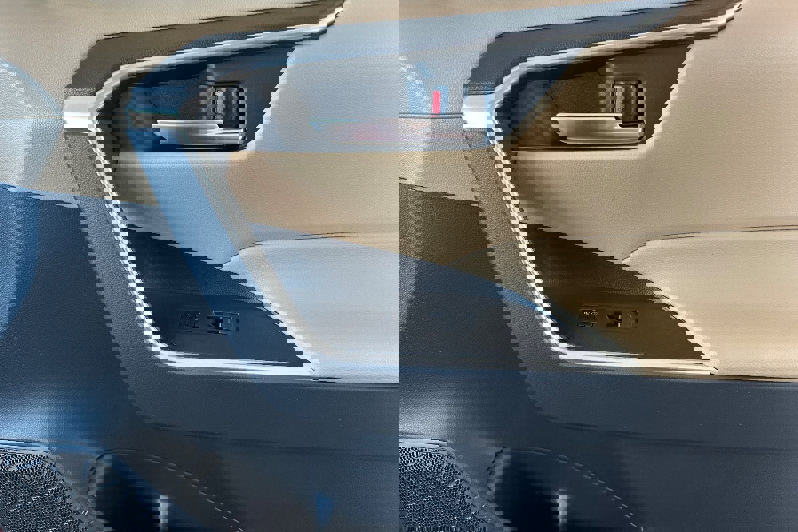 New 2025 Toyota RAV4 XLE image 21