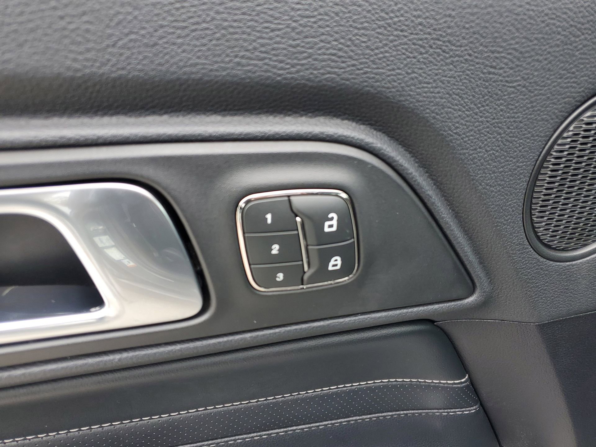 Used 2019 Ford Mustang GT Premium w/ Equipment Group 401A image 14