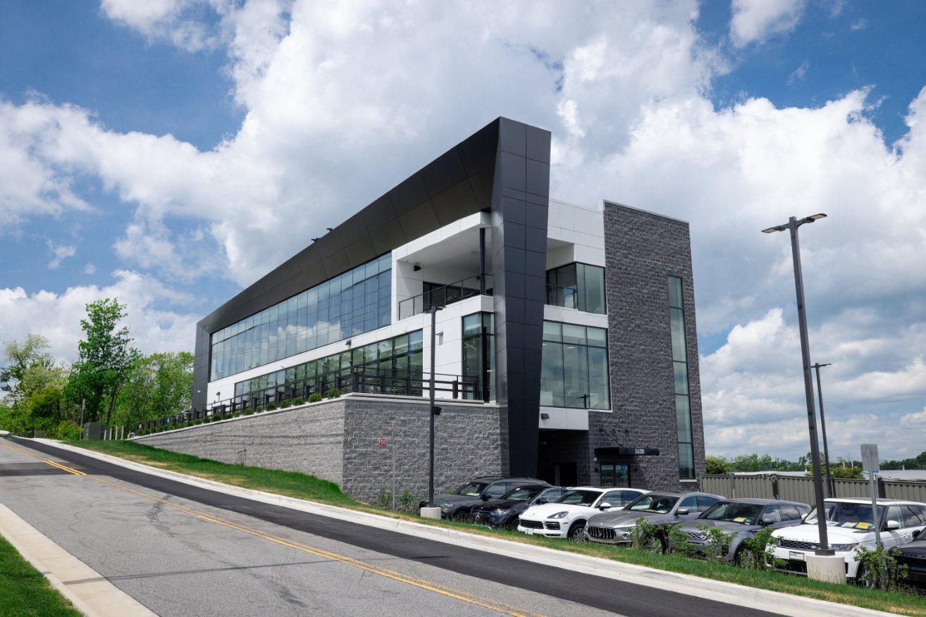 Used 2022 BMW X5 xDrive40i w/ Parking Assistance Package image 11