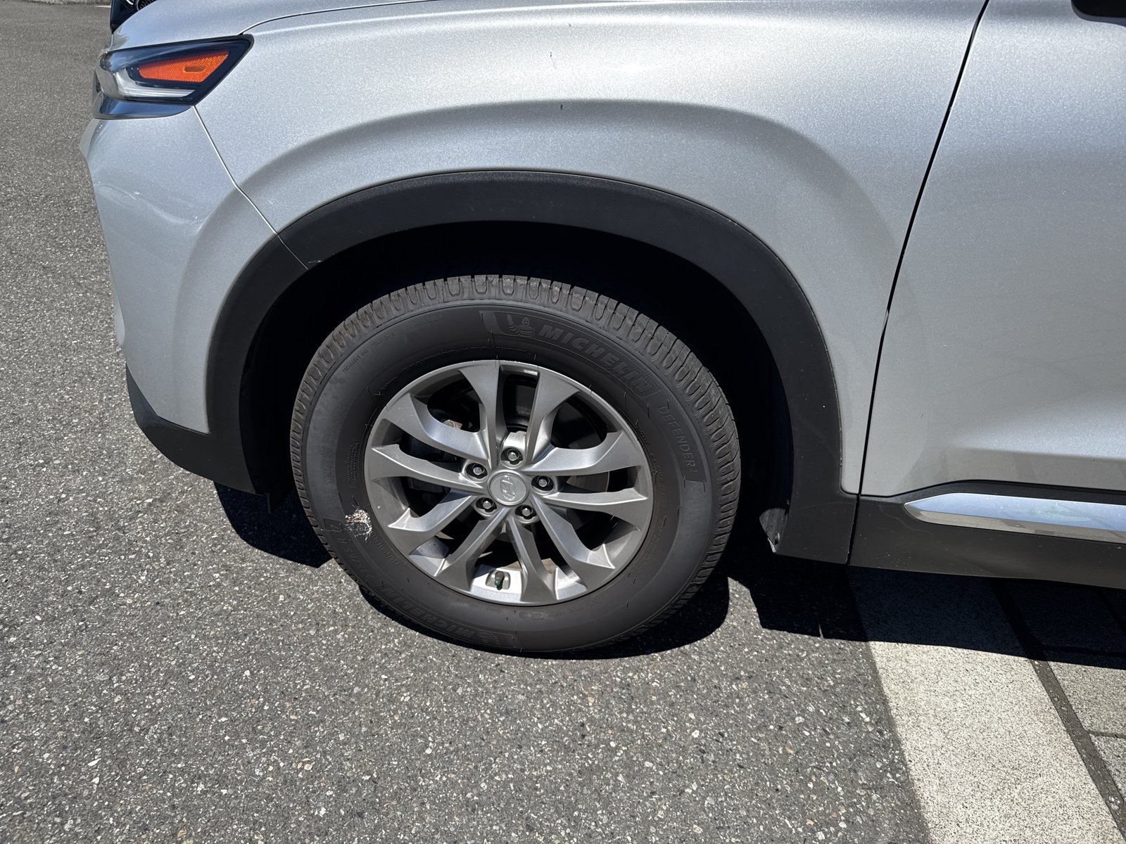 Used 2019 Hyundai Santa Fe SE AWD/4WD image 9