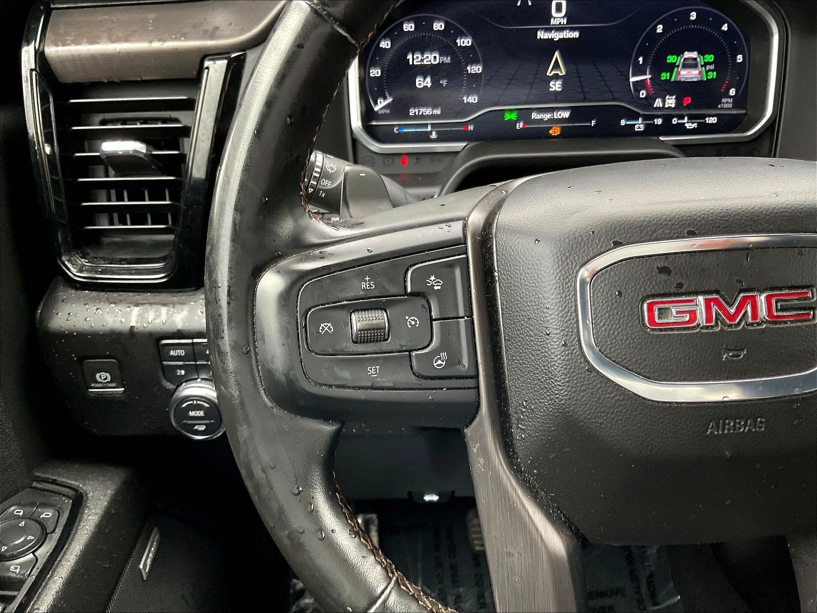 Used 2023 GMC Sierra 1500 AT4 w/ Technology Package AWD/4WD image 15