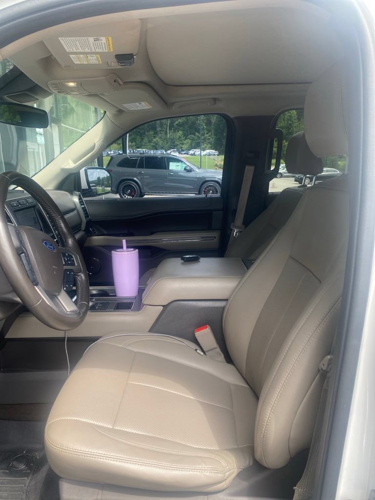 Used 2021 Ford Expedition XLT RWD image 5