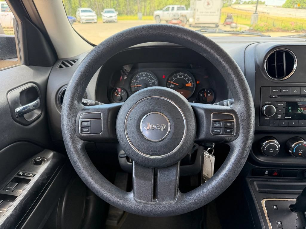Used 2016 Jeep Patriot Sport w/ Power Value Group FWD image 18