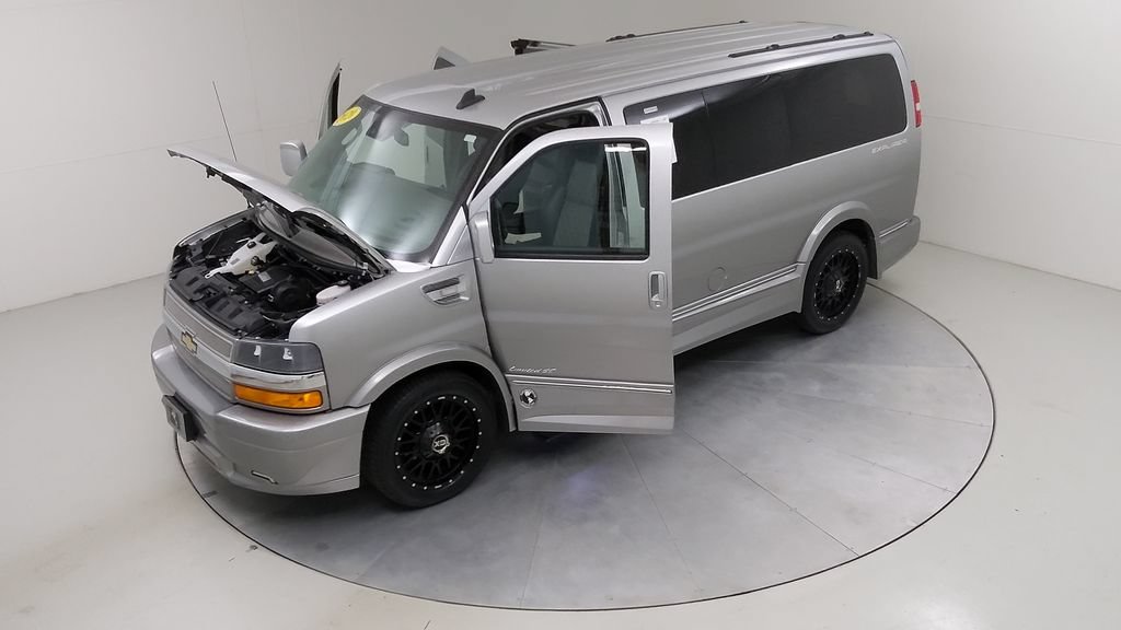 Used 2020 Chevrolet Express 2500 w/ Enhanced Convenience Package RWD image 58