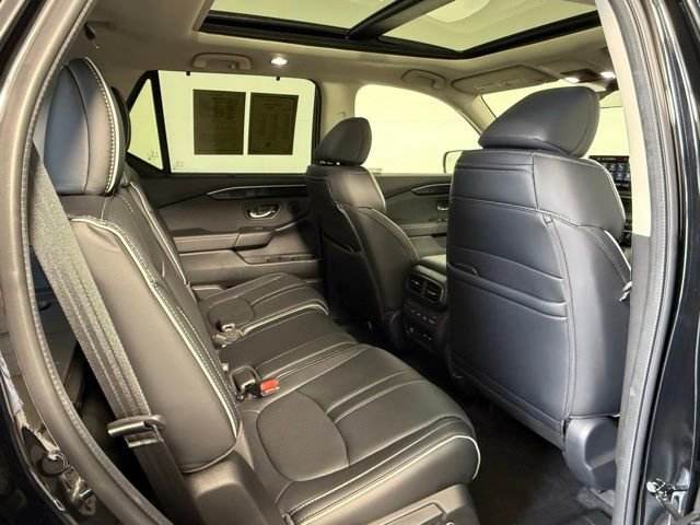 Used 2024 Honda Pilot Elite image 51