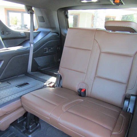 Used 2021 Chevrolet Tahoe High Country w/ Premium Package AWD/4WD image 9