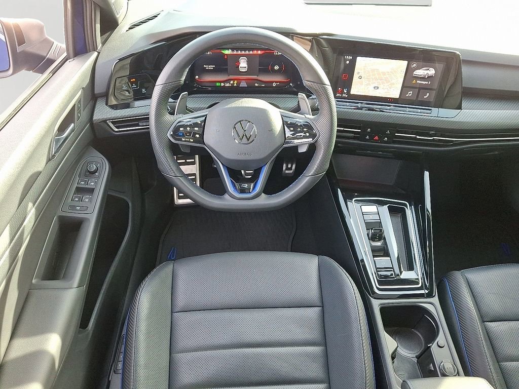 Used 2024 Volkswagen Golf R image 12