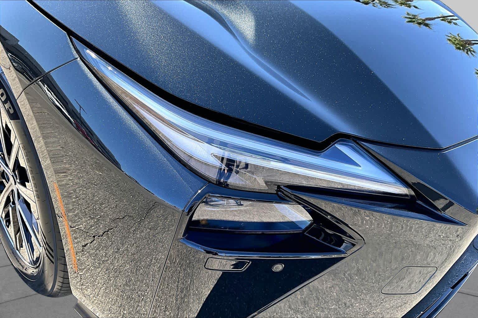 Used 2026 Lexus ES 350e w/ Convenience Package FWD image 26