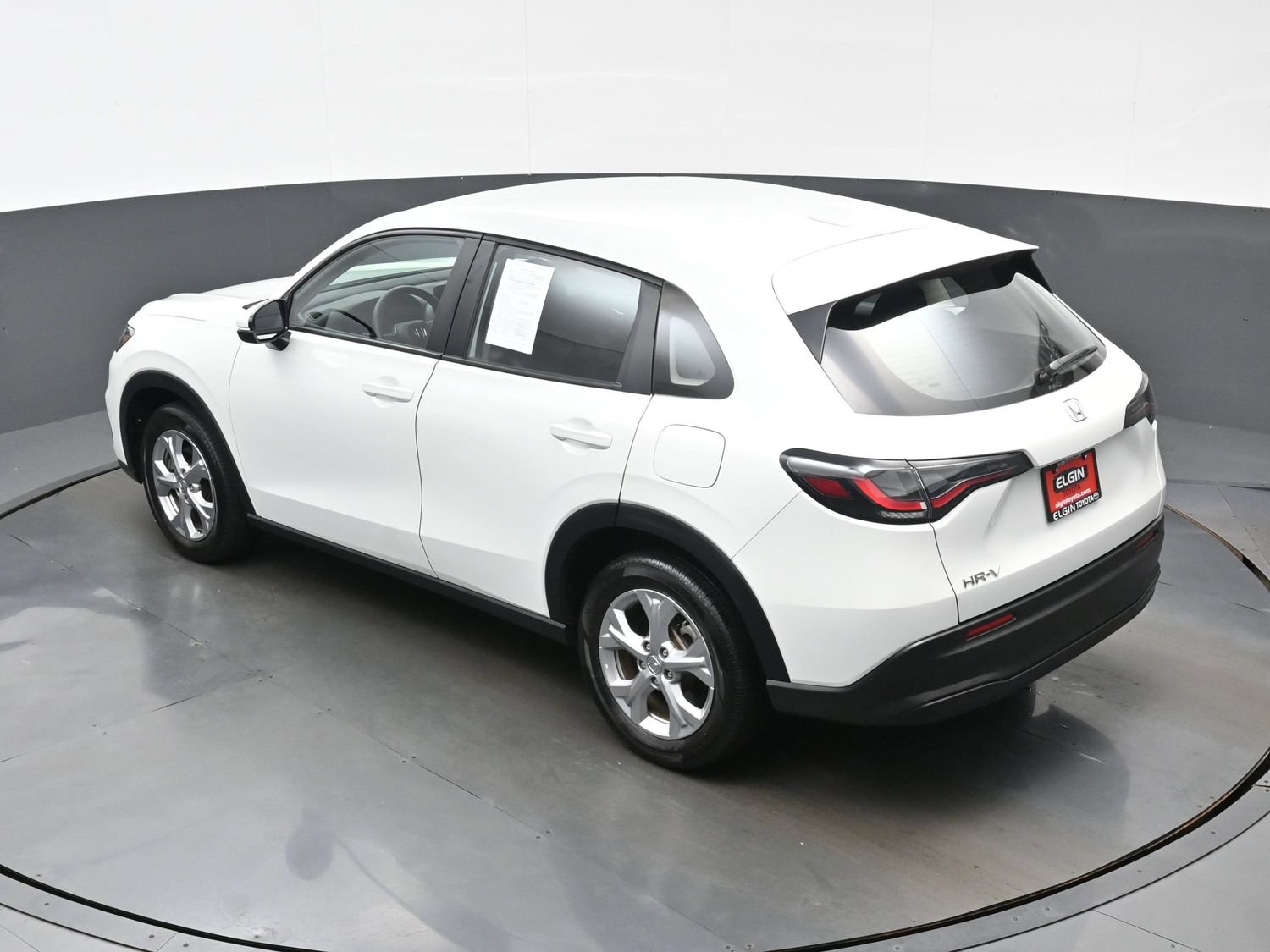 Used 2024 Honda HR-V LX image 37