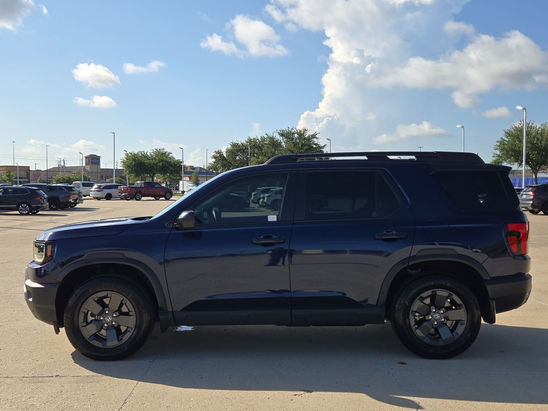 Certified 2026 Honda Passport RTL image 7